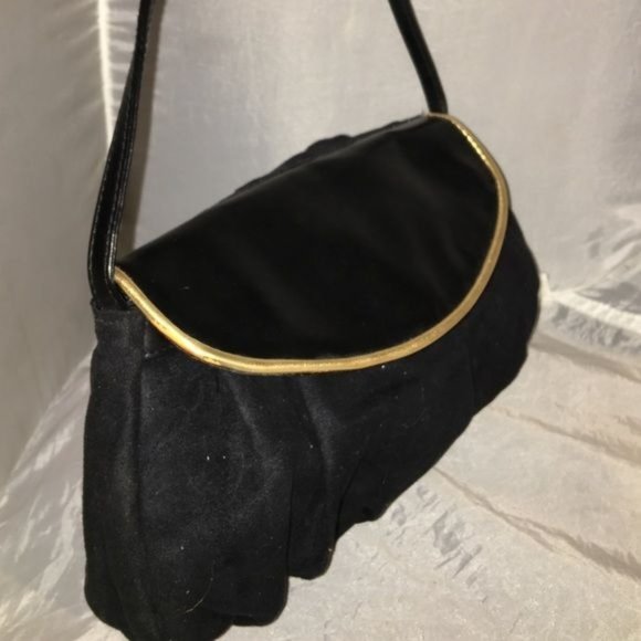 Victoria’s Secret VINTAGE Black small purse gold trim - Picture 3 of 3